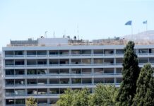 Κυβερνητικές πηγές: «Χάσαμε τον λογαριασμό… μέτρα με ετήσιο κόστος περίπου 13 δισ. ευρώ»